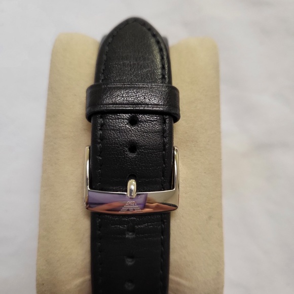 Men’s Emporio Armani Watch With Leather Strap - Picture 3 of 4